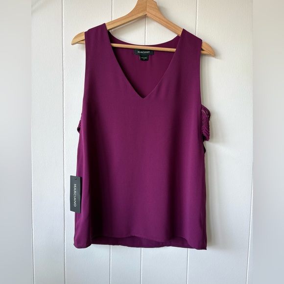 NWT Marciano Lace Cutout Sleeveless Top | Size Small - Picture 4 of 6
